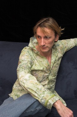 Sage: bright green shirt for love, dancing, good energy - Click Image to Close